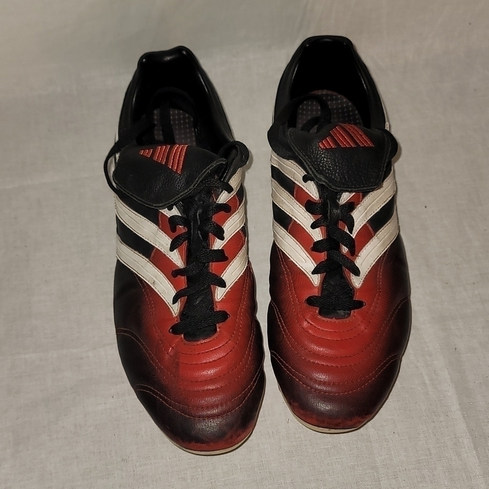 ♥️ADIDDAS Soccer tenis size 10 women's